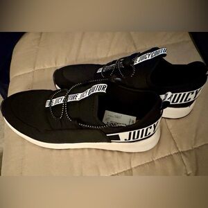 Juicy Couture NWT Black and White sneakers